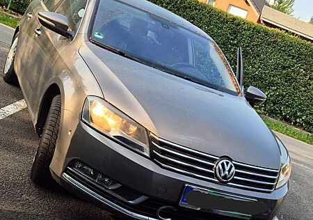 VW Passat Volkswagen 1.4 TSI BlueMotion Technology Highline