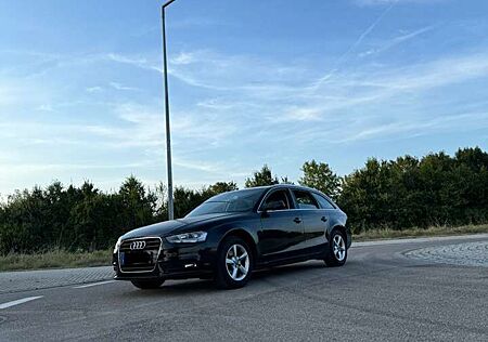 Audi A4 Avant 2.0 TDI DPF multitronic Ambiente