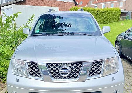 Nissan Pathfinder 2.5 dCi Comfort