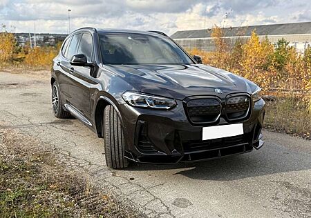 BMW iX3 M-Sport-Paket 360°K Head-Up Pano H&K DAB.