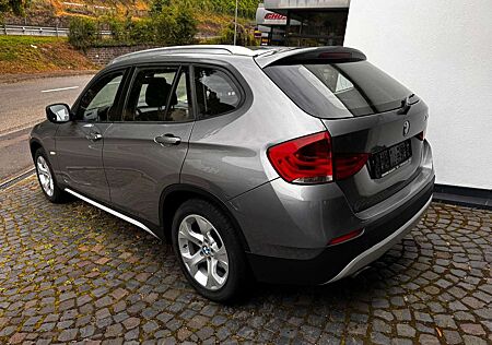 BMW X1 18 d xDrive x Line aus Rentnerhand