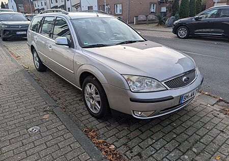 Ford Mondeo 2.0 Turnier Ghia