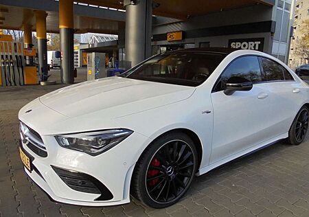 Mercedes-Benz CLA 35 AMG / 360 Kam/ 4MATIC /Pano/