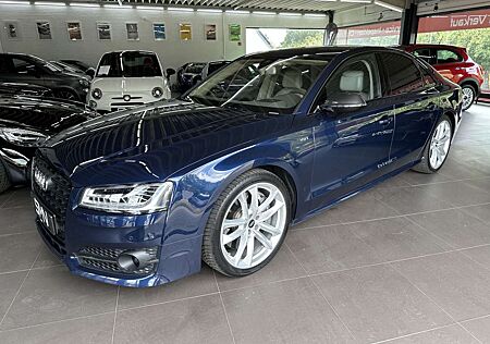 Audi S8 plus VOLL/1.Hand/Exklusive/Carbon/Keramik/B&O