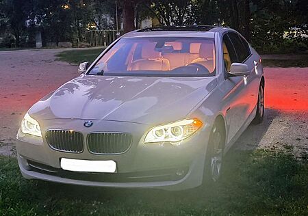 BMW 520d 520 Sport-Aut. 4xSitzhz.Standhz.Ambientebel.Kamer