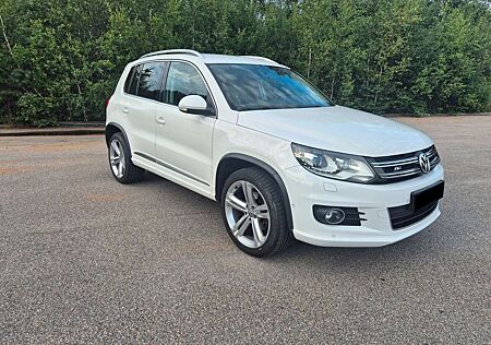 VW Tiguan Volkswagen 2.0 TDI DPF 4Motion DSG R-Line