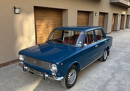 Lada 1200 2101 Zhyguly “kopeyka”