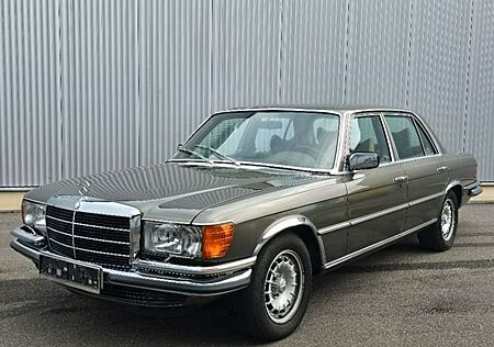 Mercedes-Benz 450 SEL 6.9 (deutsche Auslieferung)