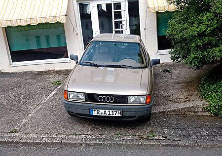 Audi 80