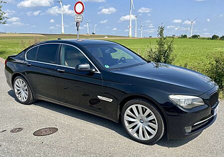 BMW 740i 740