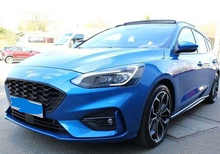 Ford Focus 1.5 EcoBlue Start-Stopp-System ST-LINE X