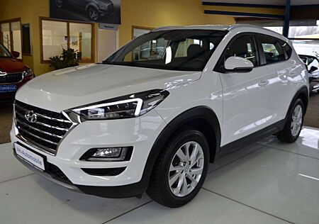 Hyundai Tucson 2WD AUTOMATIK / XENON / R-KAMERA / PDC