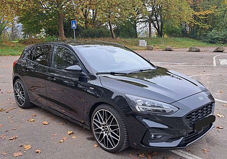 Ford Focus 1.5 EcoBoost Start-Stopp-System Aut. ST-LINE