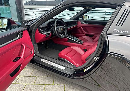 Porsche 992 911 Targa Carrera 4S Cabriolet