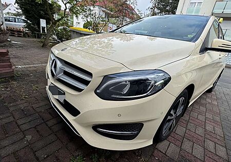 Mercedes-Benz B 200 CDI / d (246.208)