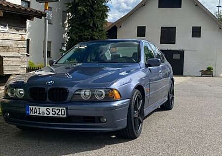 BMW 520i 520