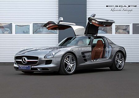 Mercedes-Benz SLS AMG