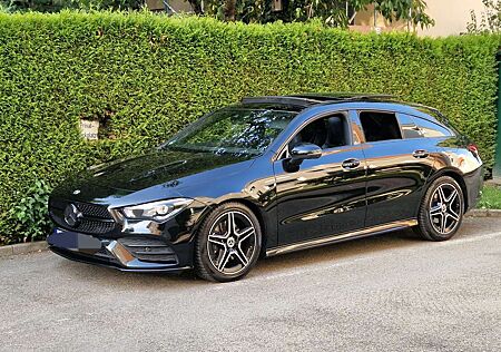 Mercedes-Benz CLA 200 Shooting Brake 7G-DCT AMG Line