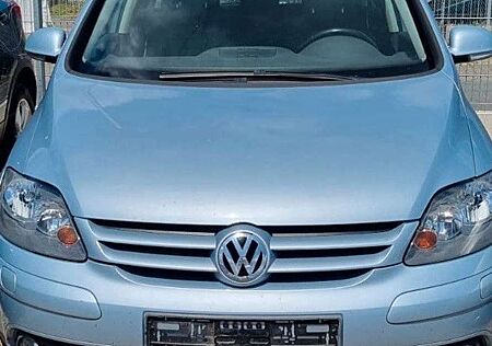 VW Golf Plus Volkswagen V United