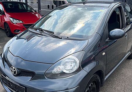 Toyota Aygo Cool-Tüv neu-8-fach bereift-Klima
