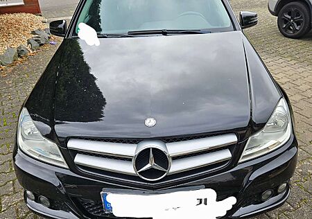 Mercedes-Benz C 200 T (BlueEFFICIENCY)