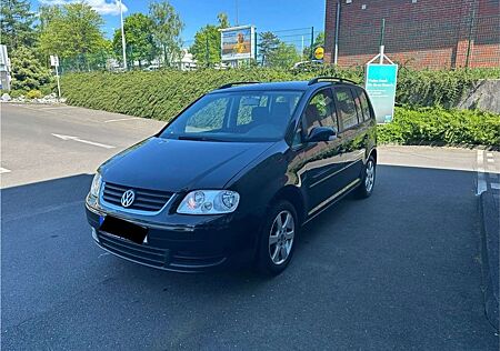 VW Touran Volkswagen 1.6 FSI Automatik Goal