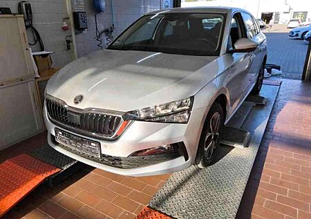 Skoda Scala Drive 125 1.5 16V TSI*SHZ*AHK*PDC*VIRTUAL