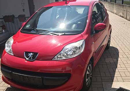 Peugeot 107 3-Türer 70 Filou