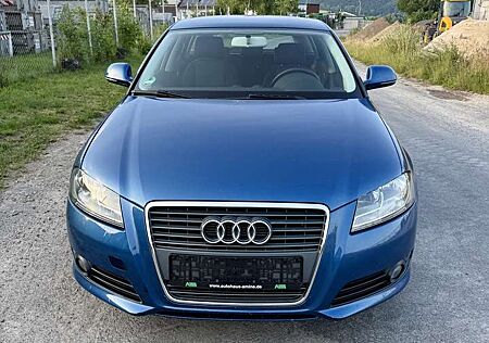Audi A3 1.6 TDI Sportback DPF Attraction