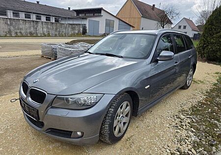 BMW 320 d Touring AUTOMATIK NAVI SHZ PANNO EURO5 TEMP