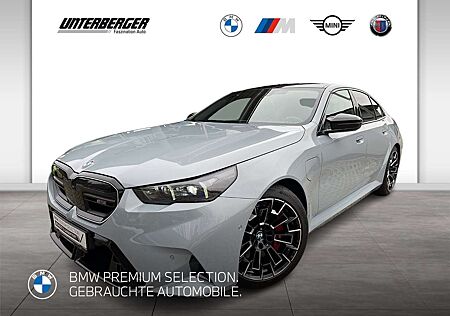 BMW M5 Limousine M Compound Bremse-Bowers & Wilkins Surro