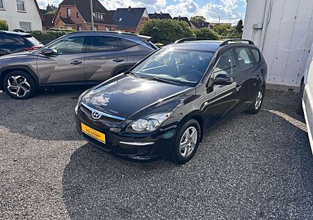 Hyundai i30 CW 1.4 Classic / Allwetter-Reifen /