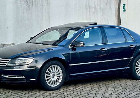 VW Phaeton Volkswagen 3,0 TDi 4M GPS SGSD Leder Xenon AHK ALU
