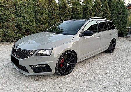 Skoda Octavia Combi 2.0 TSI DSGRS 245