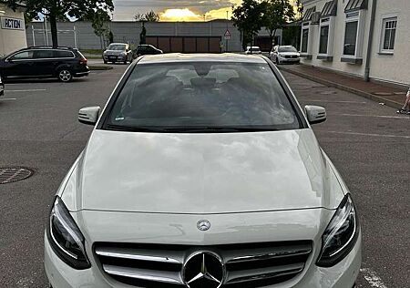 Mercedes-Benz B 180 (CDI) d 7G-DCT Urban