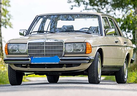 Mercedes-Benz 200 Baureihe W123