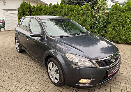 Kia Cee'd Ceed / 1.4 CVVT Vision Klimaaut.//Tempo.//