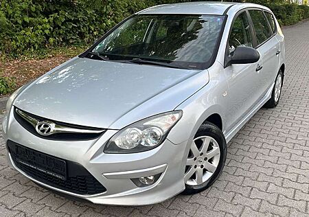 Hyundai i30 cw Classic-Klima-Euro4-Scheckheft