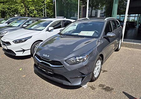 Kia Cee'd Ceed / SW 1.5 T-GDI DCT7 (48V M-H) Ultimate Edition (CD)