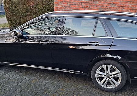 Mercedes-Benz E 220 T BlueTEC 9G-TRONIC Avantgarde