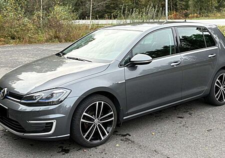 VW e-Golf Volkswagen Exclusive