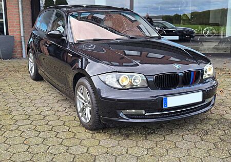 BMW 116i 116 Aut./SHZ/Schiebedach/ PDF/