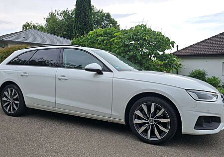 Audi A4 Avant Diesel Avant 40 TDI quattro S tronic