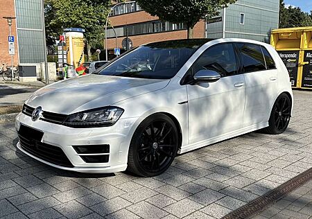 VW Golf R Volkswagen R