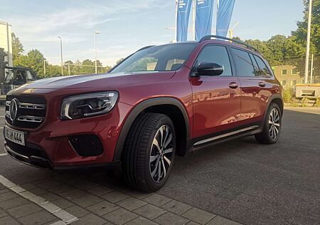 Mercedes-Benz GLB 200 4Matic 8G-DCT