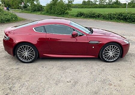 Aston Martin Vantage V8 - Sportshift - Sonderausstattung