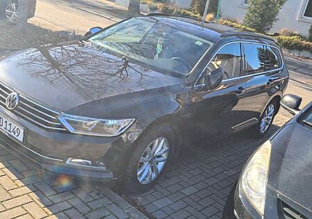 VW Passat Variant Volkswagen 2.0 TDI SCR DSG Comfortline