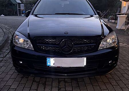 Mercedes-Benz C 180 CGI TÜV NEU