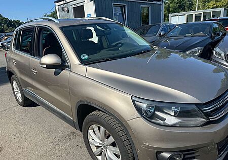VW Tiguan Volkswagen 2.0 TDI 4Motion DSG F-1 Exclusive Leder Panorama