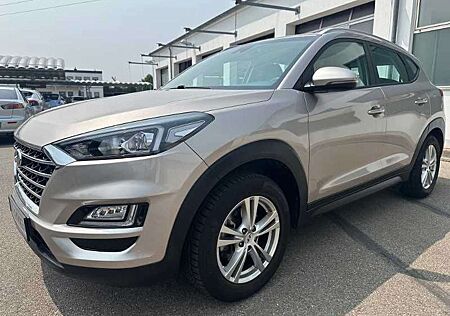 Hyundai Tucson 1,6 Trend 2WD / WR